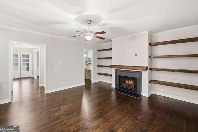 512 Edgewater Drive, Canton, GA 30115