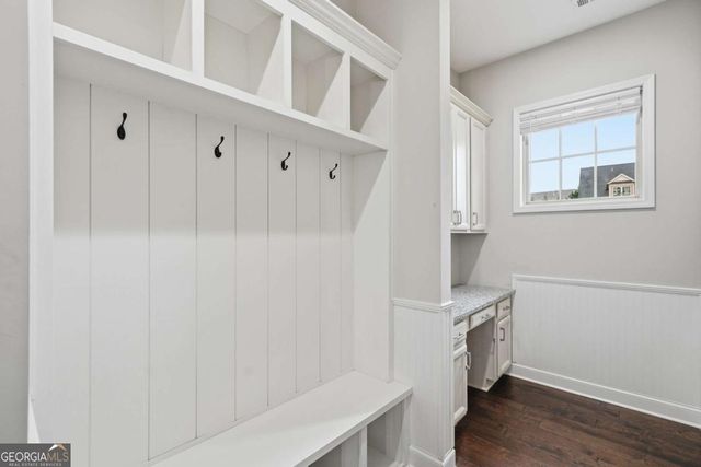 512 Edgewater Drive, Canton, GA 30115