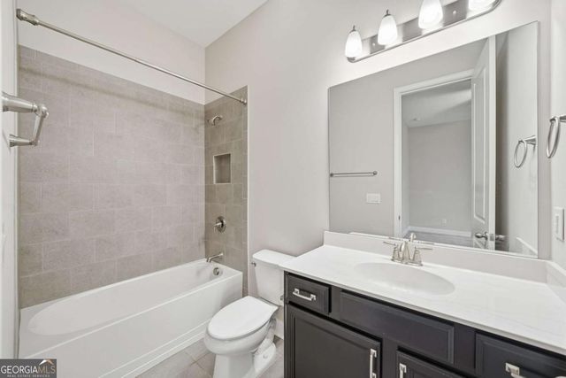 512 Edgewater Drive, Canton, GA 30115