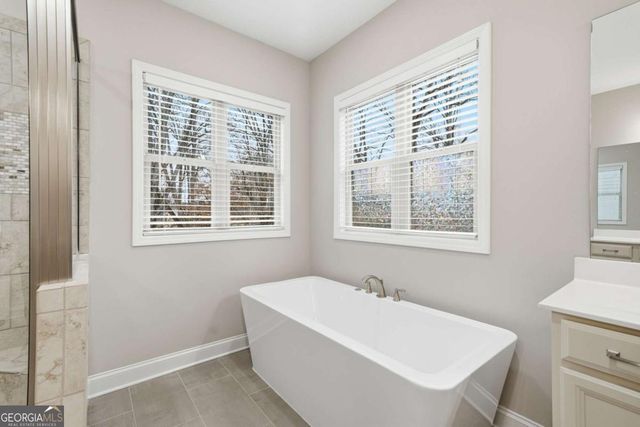 512 Edgewater Drive, Canton, GA 30115