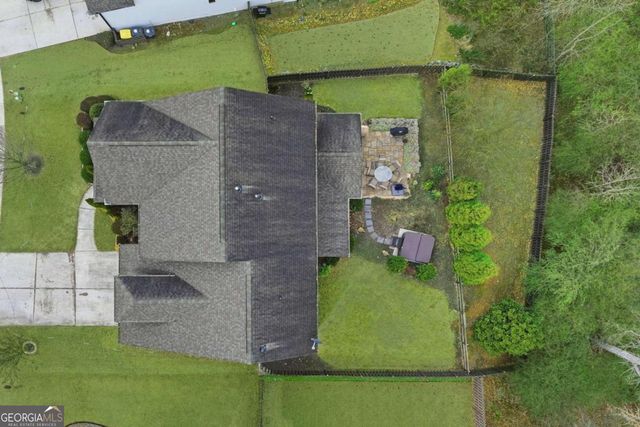 512 Edgewater Drive, Canton, GA 30115