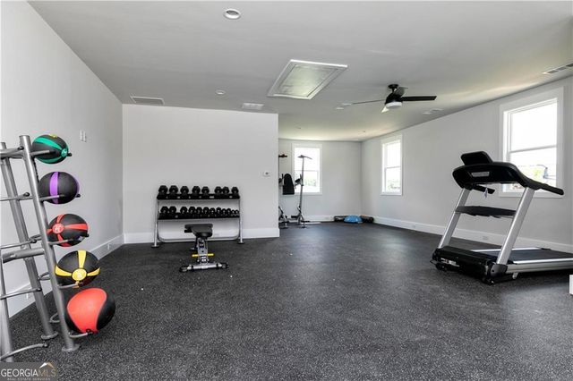 512 Edgewater Drive, Canton, GA 30115