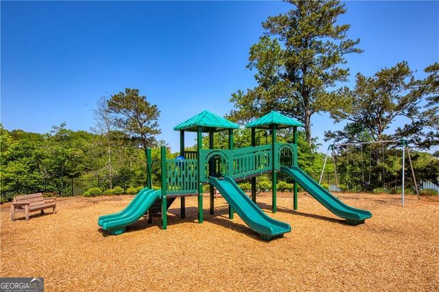 512 Edgewater Drive, Canton, GA 30115