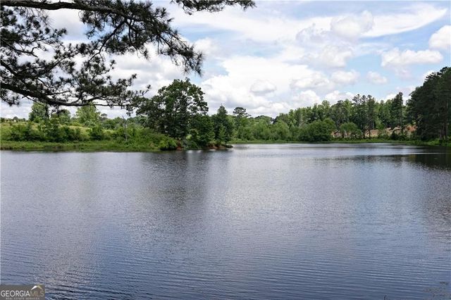 512 Edgewater Drive, Canton, GA 30115