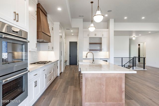 11663 N Deepwater Drive, Hideout, UT 84036