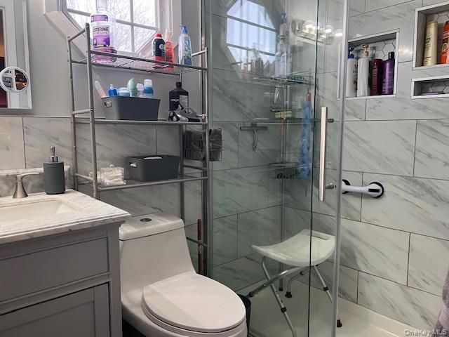 4 Fox Path, Coram, NY 11727