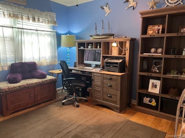 4 Fox Path, Coram, NY 11727