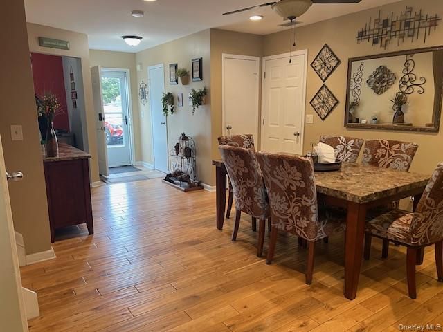 4 Fox Path, Coram, NY 11727