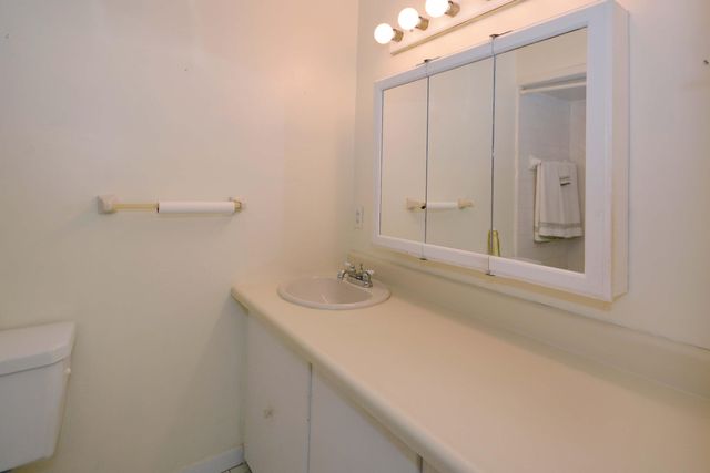 5007 Fordham Avenue, Kalamazoo, MI 49048