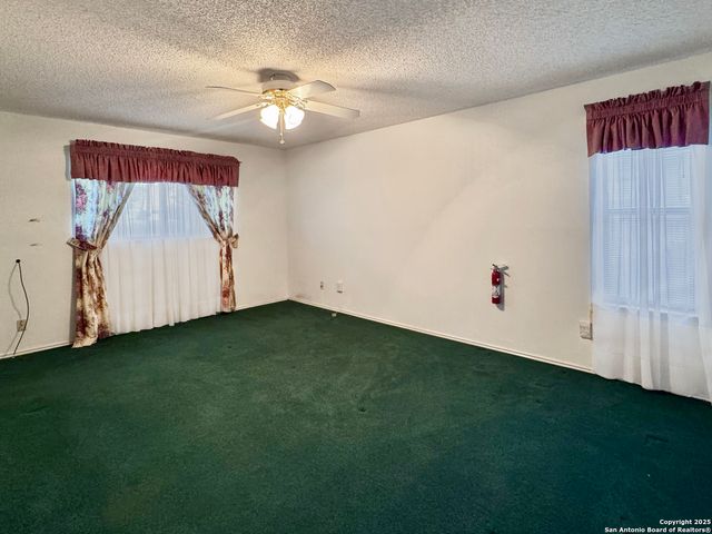 14219 Chadbourne, San Antonio, TX 78232