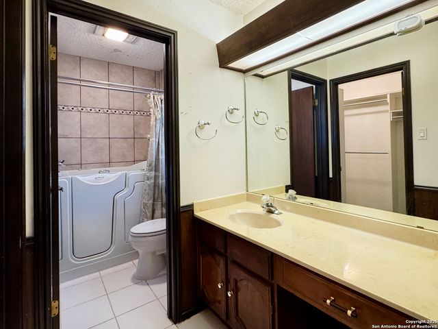 14219 Chadbourne, San Antonio, TX 78232