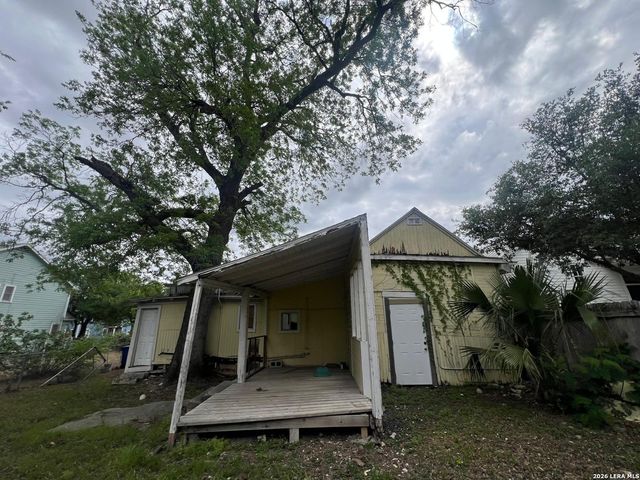 221 Leigh, San Antonio, TX 78210