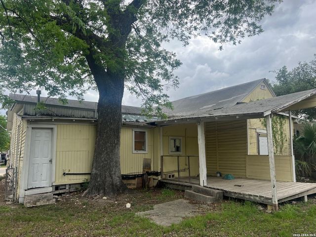 221 Leigh, San Antonio, TX 78210