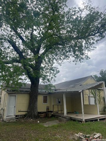 221 Leigh, San Antonio, TX 78210