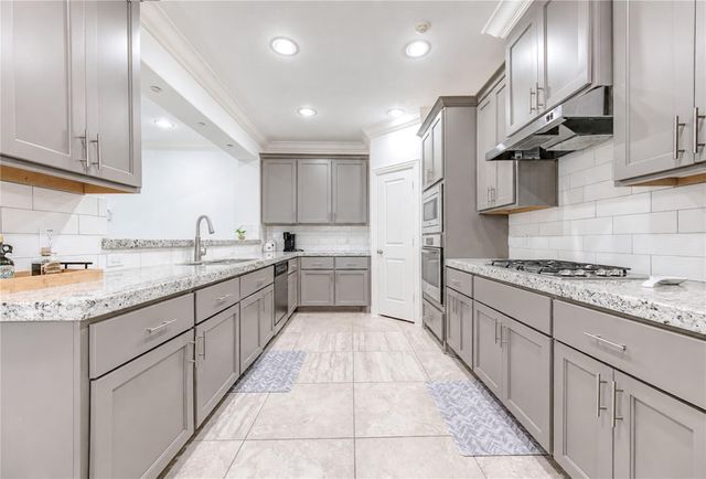 13605 Teal Bluff Lane, Houston, TX 77077