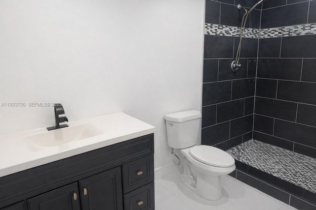 5250 SW 115th Ave, Miami, FL 33165