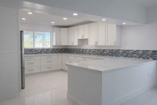 5250 SW 115th Ave, Miami, FL 33165