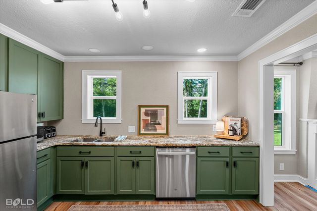 600 Horseshoe Bend Road, Doyline, LA 71023