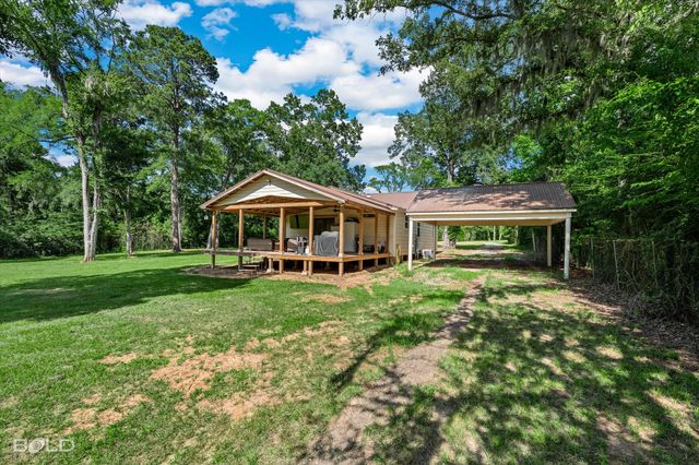 600 Horseshoe Bend Road, Doyline, LA 71023