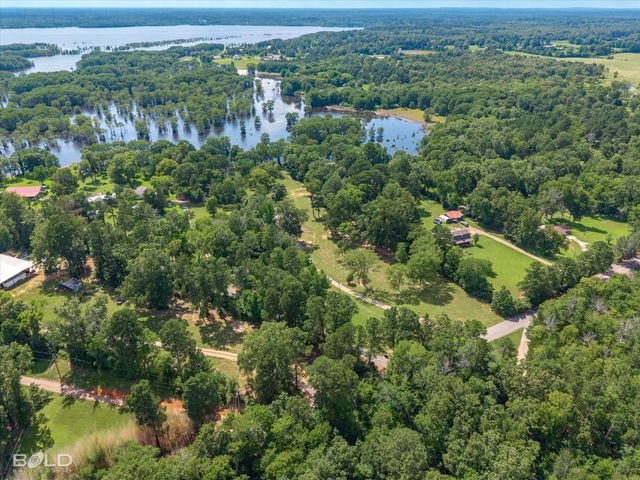 600 Horseshoe Bend Road, Doyline, LA 71023