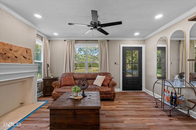 600 Horseshoe Bend Road, Doyline, LA 71023