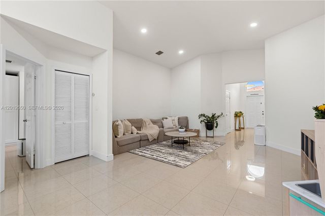 9256 SW 209th Ter, Cutler Bay, FL 33189