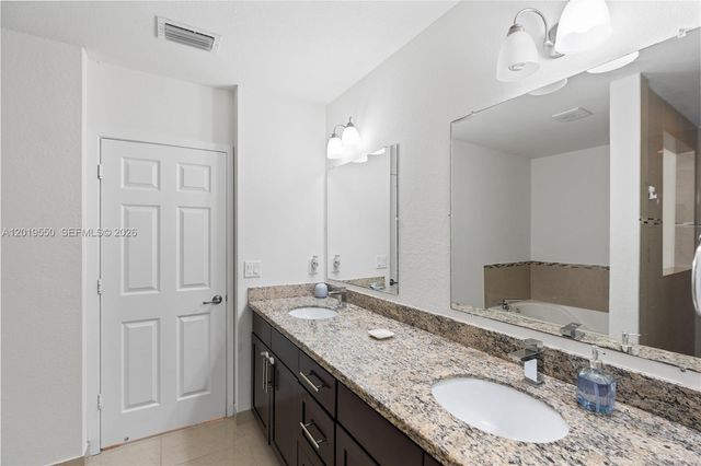 9256 SW 209th Ter, Cutler Bay, FL 33189