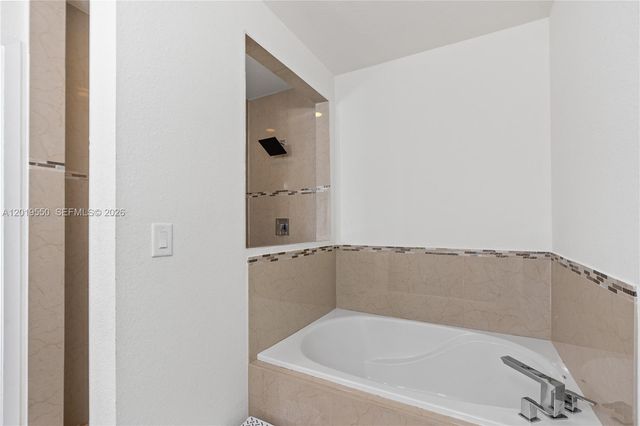 9256 SW 209th Ter, Cutler Bay, FL 33189