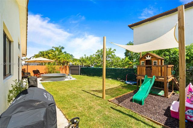 9256 SW 209th Ter, Cutler Bay, FL 33189