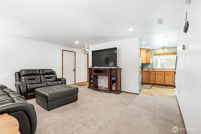 169 Ocean Boulevard, Ocean Shores, WA 98569