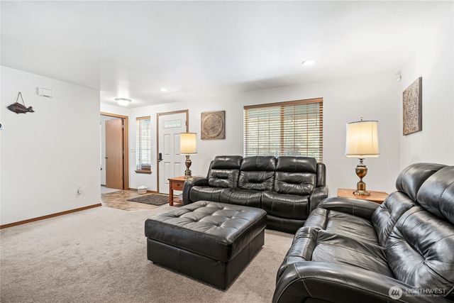 169 Ocean Boulevard, Ocean Shores, WA 98569