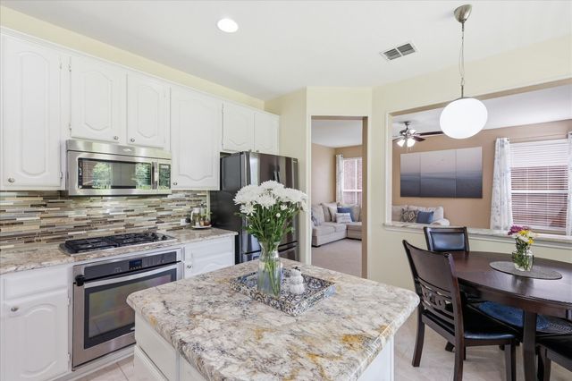 517 Waterview Drive, Coppell, TX 75019