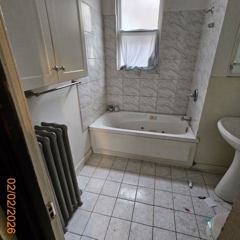 3834 W Monroe Street, Chicago, IL 60624