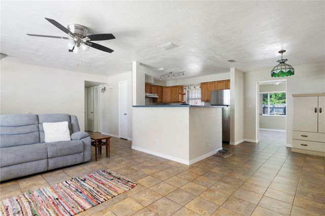 6401 26TH WAY N, St Petersburg, FL 33702