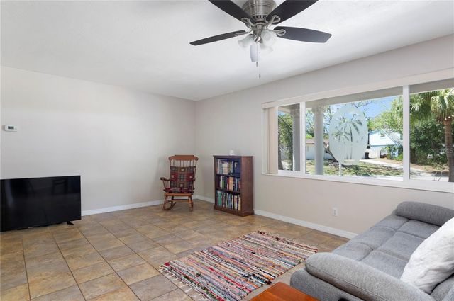 6401 26TH WAY N, St Petersburg, FL 33702