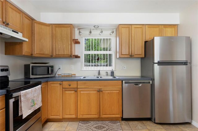 6401 26TH WAY N, St Petersburg, FL 33702