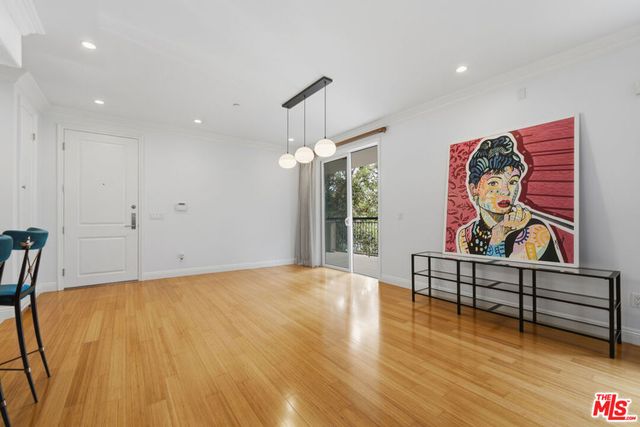 8121 Norton Avenue 201, Los Angeles, CA 90046