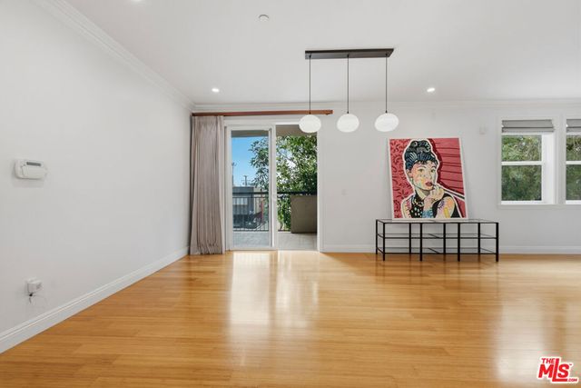 8121 Norton Avenue 201, Los Angeles, CA 90046
