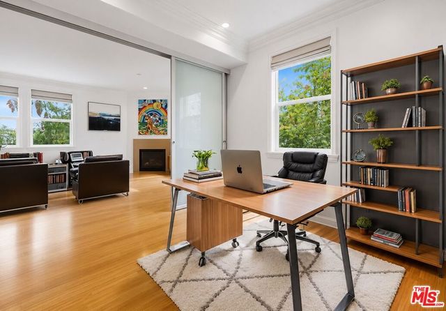 8121 Norton Avenue 201, Los Angeles, CA 90046