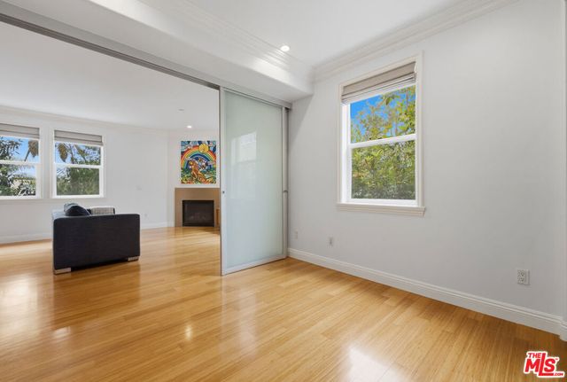 8121 Norton Avenue 201, Los Angeles, CA 90046