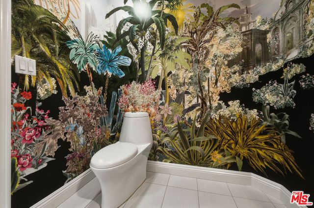 8121 Norton Avenue 201, Los Angeles, CA 90046