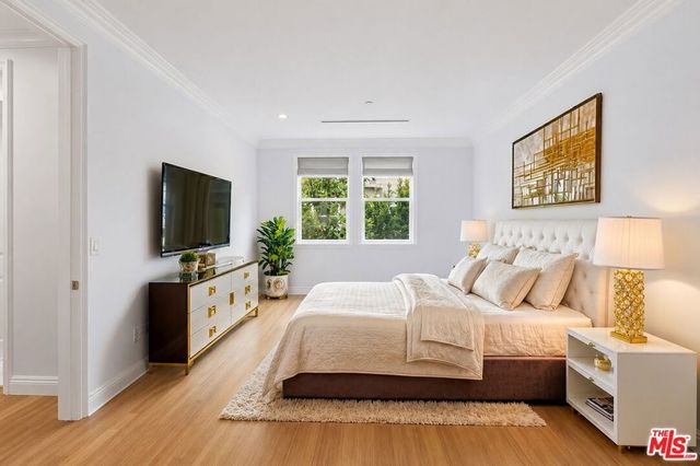 8121 Norton Avenue 201, Los Angeles, CA 90046
