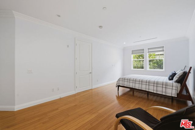 8121 Norton Avenue 201, Los Angeles, CA 90046