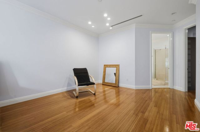8121 Norton Avenue 201, Los Angeles, CA 90046