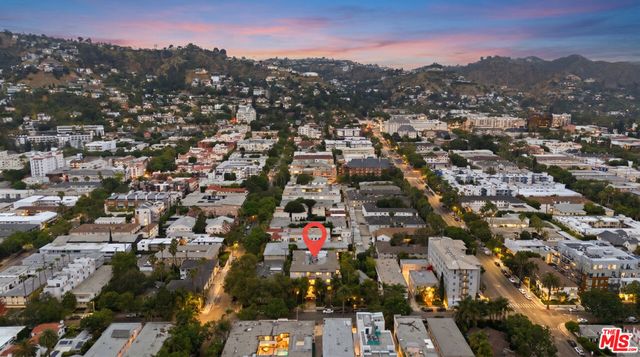 8121 Norton Avenue 201, Los Angeles, CA 90046