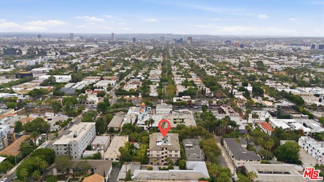 8121 Norton Avenue 201, Los Angeles, CA 90046