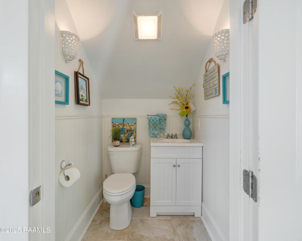 102 Shore Drive, Youngsville, LA 70592