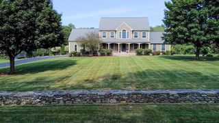 318 W Main St, Millbury, MA 01527