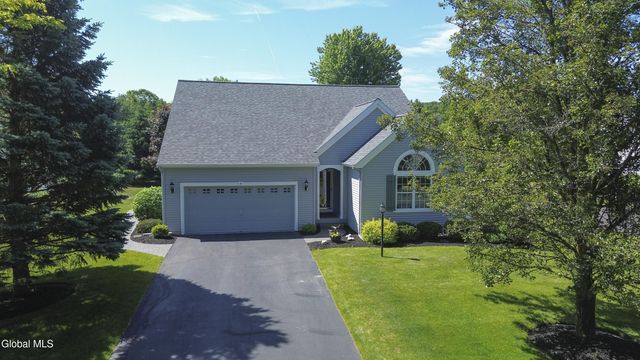 6 Danbury Court, Clifton Park, NY 12065