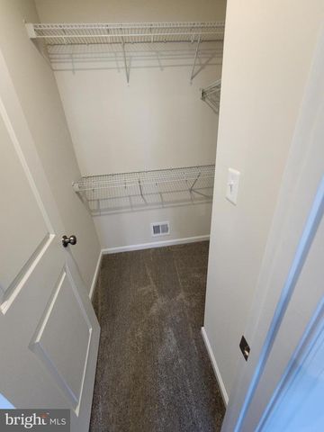 1236 RED CLOVER LN, Ranson, WV 25438